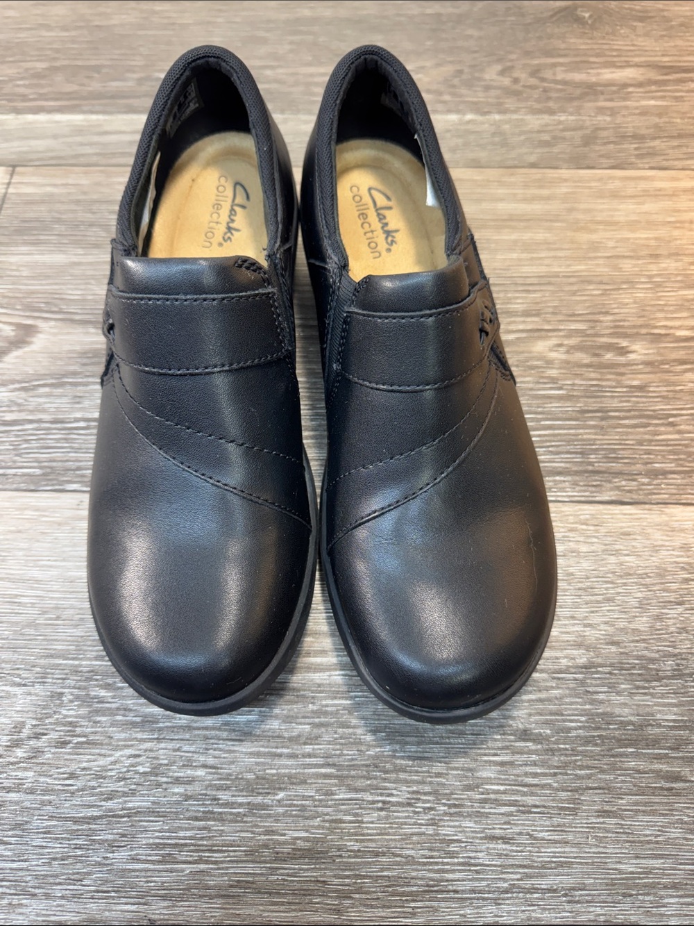 Clarks Black Slip-On Comfort Loafers woman’s SZ 8 (h222)